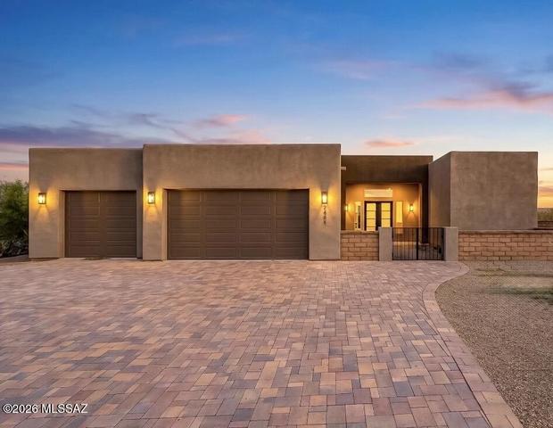 2451 E Old Stone House Trl, Sahuarita, AZ 85629