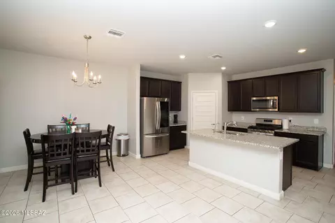 Kitchen - 10032 N Smooth Agave Loop, Marana, AZ 85653 photo 1 of 3