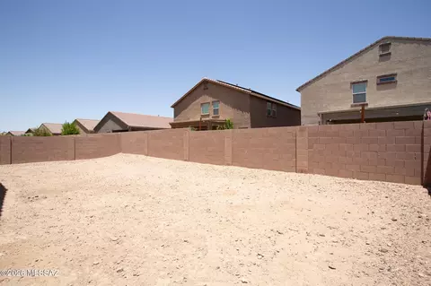 Exterior - 10032 N Smooth Agave Loop, Marana, AZ 85653 photo 2 of 6