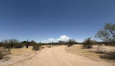 7350 N Sandario Rd, Tucson, AZ 85743