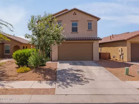 8038 S Golden Bell Dr, Tucson, AZ 85747