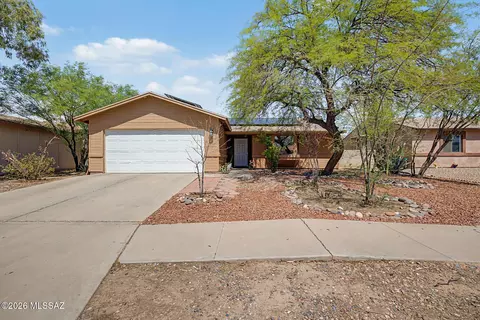 5811 S Oaklands Dr, Tucson, AZ 85746
