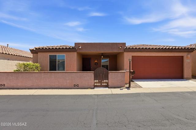 1316 W Vuelta Del Yunque, Sahuarita, AZ 85629