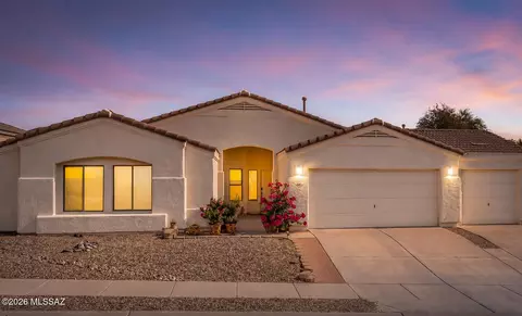 446 W Silvertip Rd, Tucson, AZ 85737
