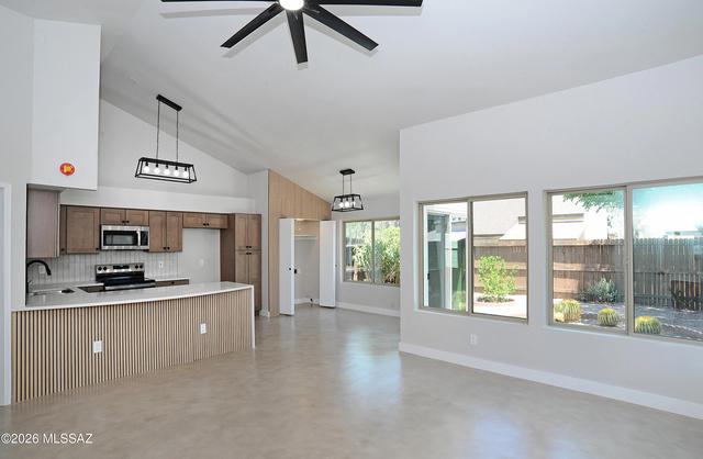 7535 E Harbor Dr, Tucson, AZ 85715