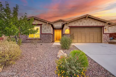 11839 N Silver Village Pl, Tucson, AZ 85737