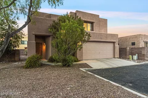 2975 N Cardell Cir, Tucson, AZ 85712