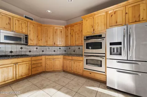 Kitchen - 14326 E Sands Ranch Rd, Vail, AZ 85641 photo 1 of 2