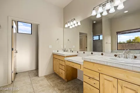 Bath - 14326 E Sands Ranch Rd, Vail, AZ 85641 photo 1 of 4