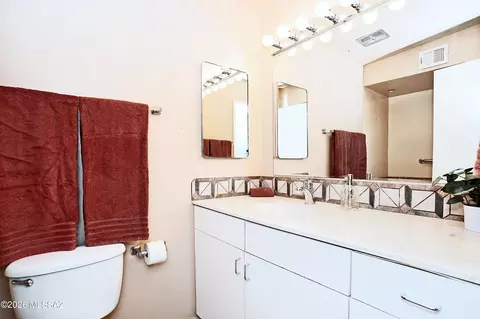 Bath - 3651 E 33rd St, Tucson, AZ 85713 photo 3 of 6