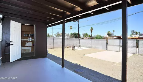 Exterior - 3651 E 33rd St, Tucson, AZ 85713 photo 5 of 12