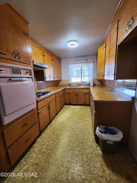 Kitchen - 5952 Eli St, Tucson, AZ 85711 photo 1 of 2