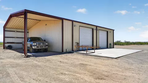Exterior - 194 S Taylor Rd, Willcox, AZ 85643 photo 3 of 7