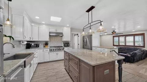 Kitchen - 194 S Taylor Rd, Willcox, AZ 85643 photo 1 of 5