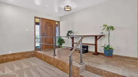 Entry Way - 194 S Taylor Rd, Willcox, AZ 85643 photo 2 of 2