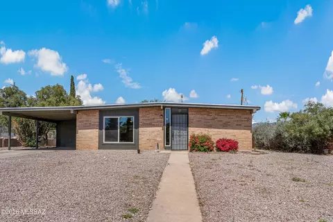 7617 E Morelos Pl, Tucson, AZ 85710