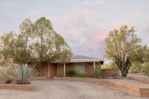 4455 E Whitman St, Tucson, AZ 85711