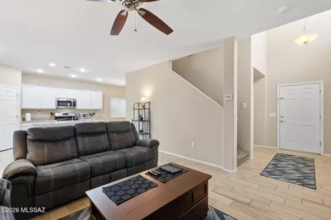 Entry Way - 8855 E Abrams Loop, Tucson, AZ 85710 photo 3 of 4