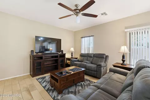 Living - 8855 E Abrams Loop, Tucson, AZ 85710 photo 2 of 3