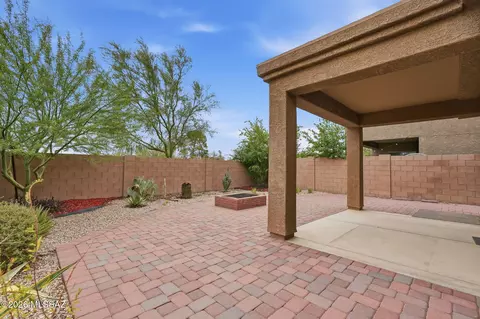 Exterior - 8855 E Abrams Loop, Tucson, AZ 85710 photo 4 of 5