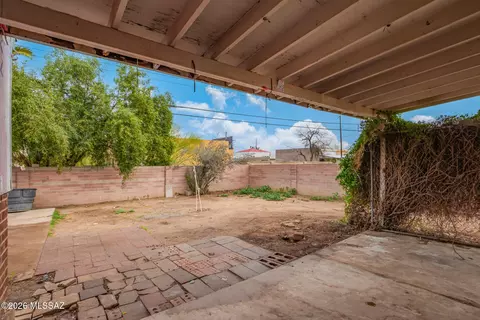 Exterior - 4833 E 23rd St, Tucson, AZ 85711 photo 5 of 5