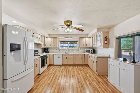 17141 W El Tiro Rd, Marana, AZ 85653