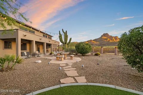 8457 N Ironwood Reserve Way, Tucson, AZ 85743