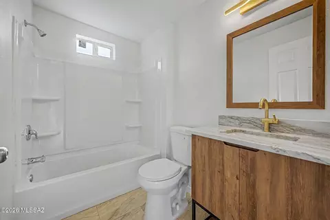 Bath - 205 E District St, Tucson, AZ 85714 photo 1 of 2
