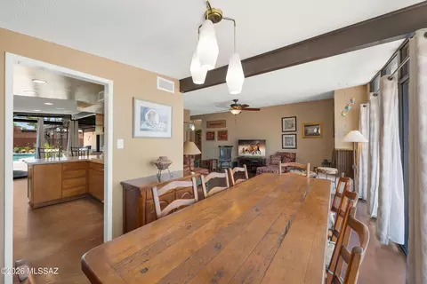 Dining - 8740 E Dexter Dr, Tucson, AZ 85715 photo 2 of 4