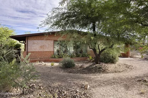 3581 E Seneca St, Tucson, AZ 85716