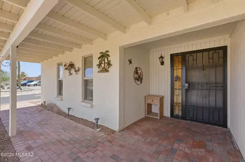 730 W Camino Iturbide, Green Valley, AZ 85622