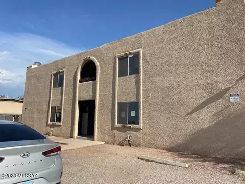 908 N Belvedere Ave, Tucson, AZ 85711
