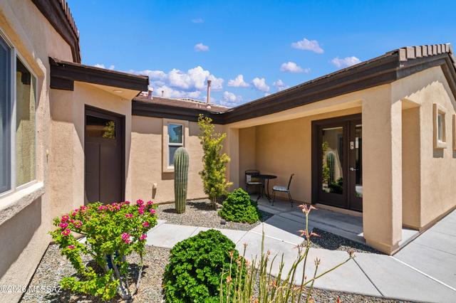 1290 W Molinetto Dr, Oro Valley, AZ 85737
