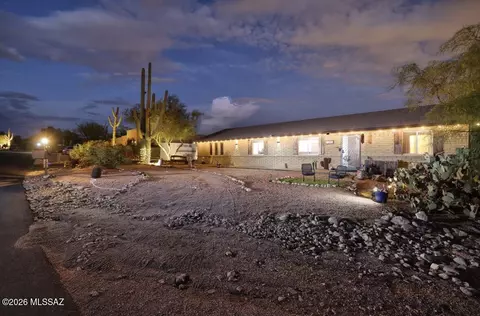 3500 E Nugget Canyon Pl, Tucson, AZ 85718