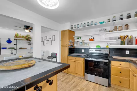 6352 N Barcelona Ln #110, Tucson, AZ 85704