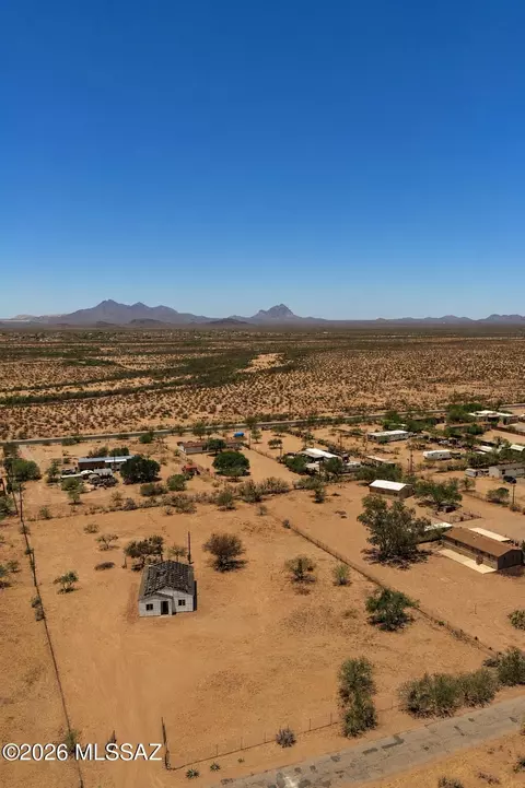 9741 N Mcginnis Rd, Marana, AZ 85653
