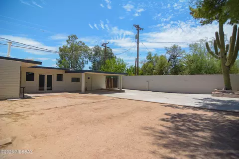 Exterior - 3372 E 29th St, Tucson, AZ 85713 photo 4 of 6