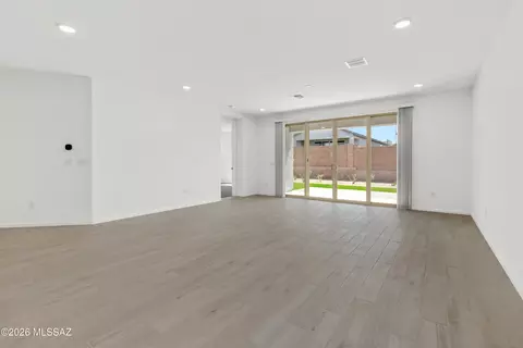 13962 E Lagomorpha Pl, Vail, AZ 85641 photo 2