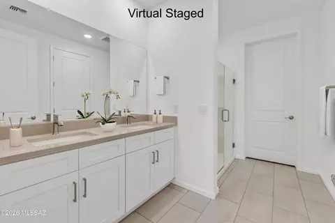 Bath - 13969 E Squamata Way, Vail, AZ 85641 photo 1 of 1