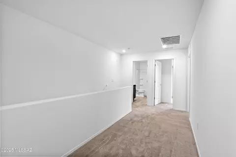 Entry Way - 1008 E Descent St, Tucson, AZ 85719 photo 7 of 9