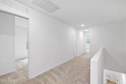 Entry Way - 1008 E Descent St, Tucson, AZ 85719 photo 6 of 9