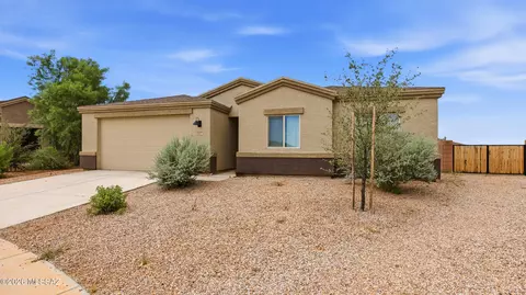 7220 S Draper Rd, Tucson, AZ 85757