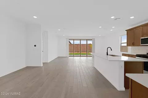 Living - 13952 E Lagomorpha Pl, Vail, AZ 85641 photo 1 of 3