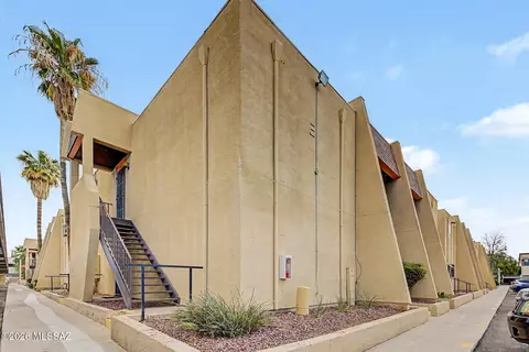 1620 N Wilmot Rd UNIT E141, Tucson, AZ 85712