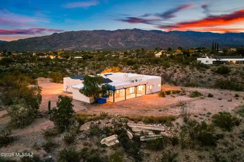 7521 S Cactus Thorn Ln, Tucson, AZ 85747