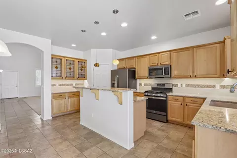 Kitchen - 12754 E Hannah Trl, Vail, AZ 85641 photo 1 of 3