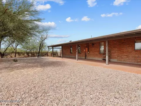 Exterior - 9700 E Andrada Rd, Vail, AZ 85641 photo 6 of 12
