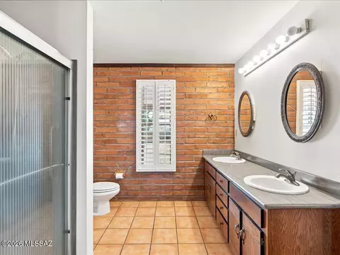 Bath - 9700 E Andrada Rd, Vail, AZ 85641 photo 2 of 3