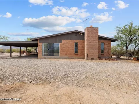 Exterior - 9700 E Andrada Rd, Vail, AZ 85641 photo 2 of 12
