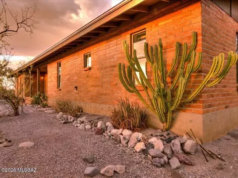 Exterior - 9700 E Andrada Rd, Vail, AZ 85641 photo 10 of 12